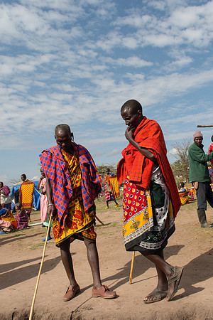 Masai friends meeting at the Saturday village market - Loliondo, Tanzania